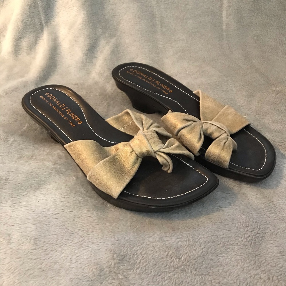 Donald J Pliner Con Metallic Twist Wedge Slides 8